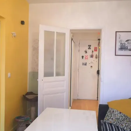 Bright And Charming 37 M Ideal For 2 In Paris Paris